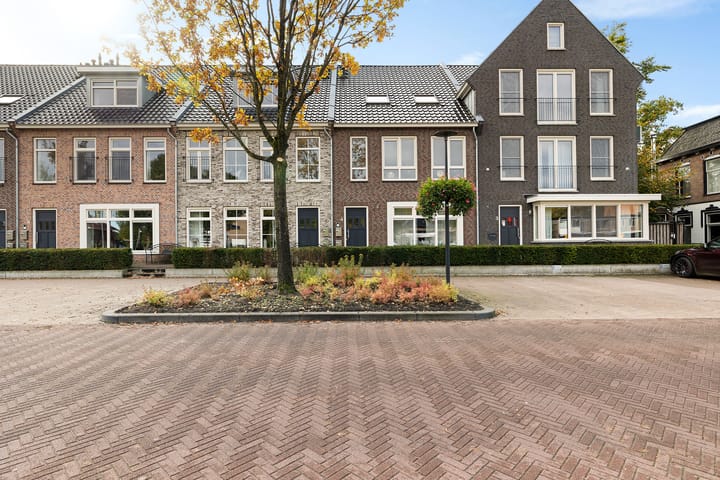 Vaart ZZ 4D in Nieuw-Amsterdam foto