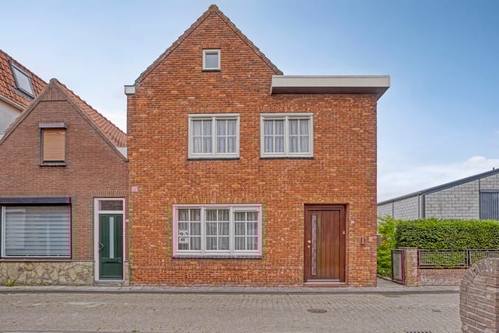 Vaartstraat 23 in Philippine