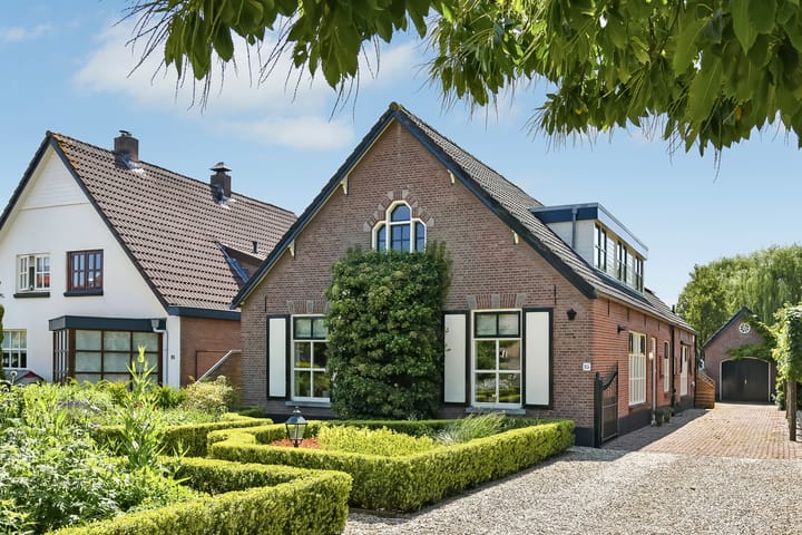 Valburgseweg 85 in Elst