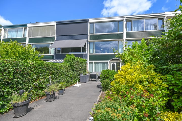 Photo of property Valckenhoeflaan 29, Santpoort-Noord