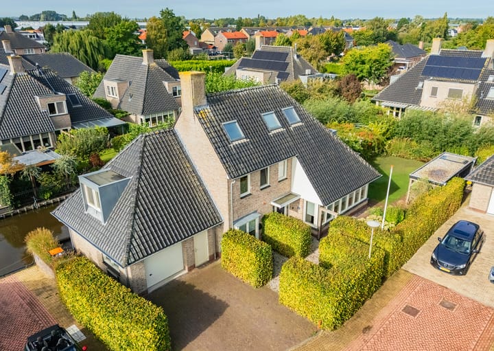 Photo of property Valentijnsingel 16, Ter Aar