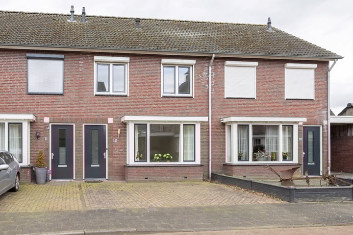 Photo of property Valeriaan 12, Westerhaar-Vriezenveensewijk