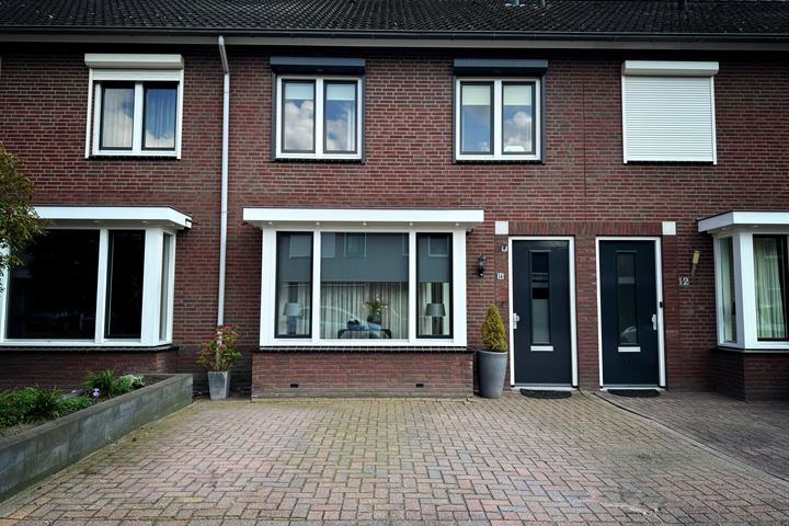 Valeriaan 14 in Westerhaar-Vriezenveensewijk