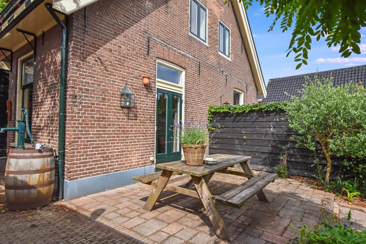 Valkenaarstraat 117 in Huizen foto