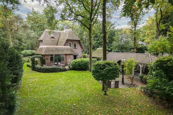 Valkenberglaan 38 in Apeldoorn