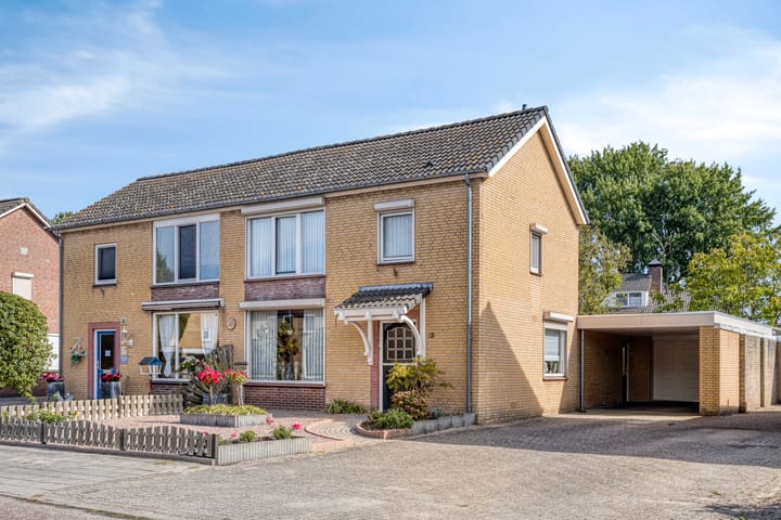 Photo of property Valkenbergstraat 13, Veghel