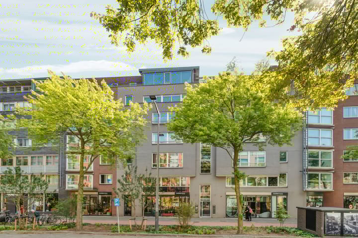 Valkenburgerstraat 113 in Amsterdam foto