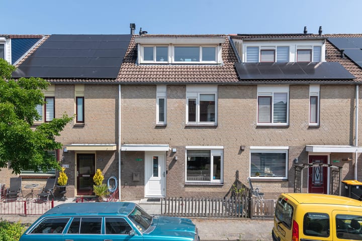 Valkenkamp 241 in Maarssen