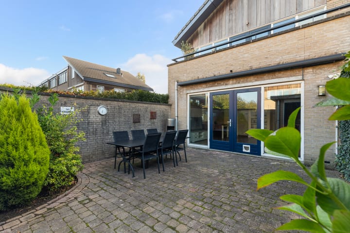 Valkenoog 2 in Rhoon