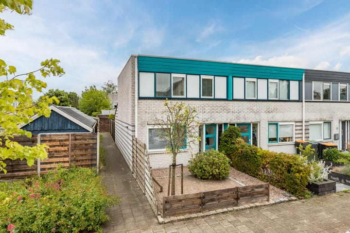 Photo of property Valkkooglaan 1, Heerhugowaard