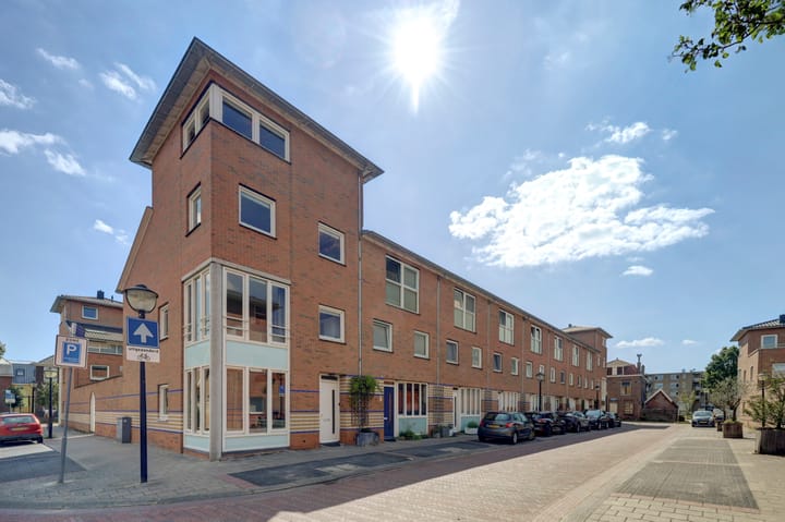 Van Aalststraat 1 in Leerdam
