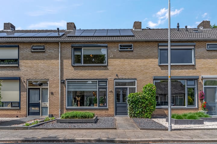 van Aemstelstraat 16 in Doornenburg