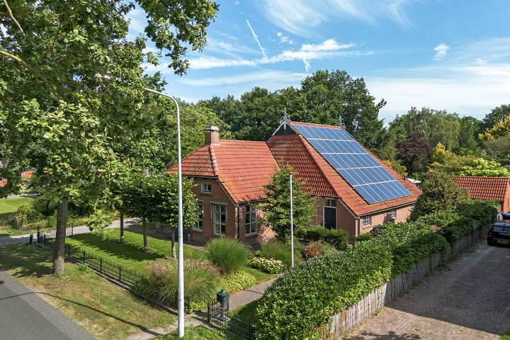 Photo of property Van Akenwei 26, Siegerswoude