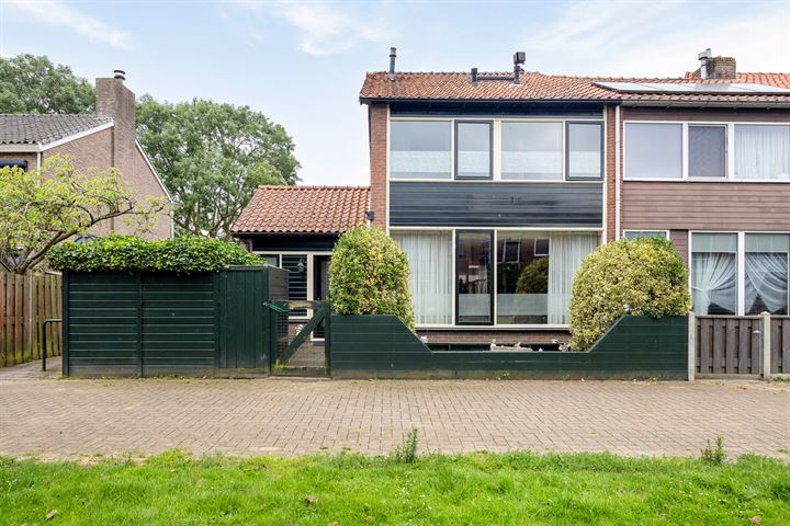 van Alkemadelaan 1 in Brielle