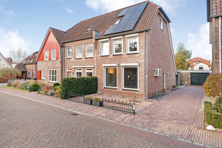 Photo of property Van Ankumspad 26, Dalfsen