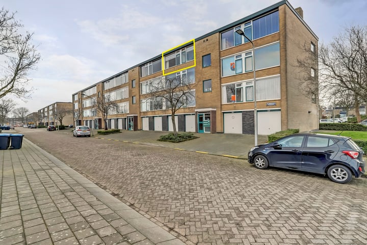 Van Anrooystraat 471 in Ridderkerk