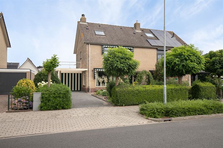 van Asch van Wijcklaan 18 in Oldebroek