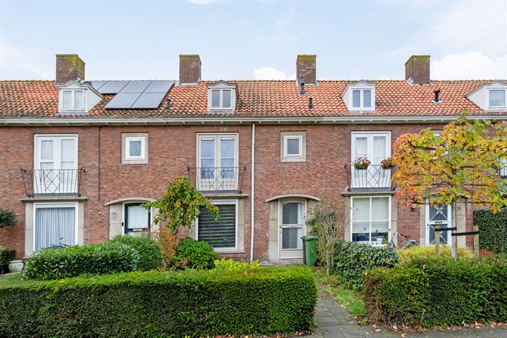 Photo of property van Assendelftstraat 76, Waalwijk