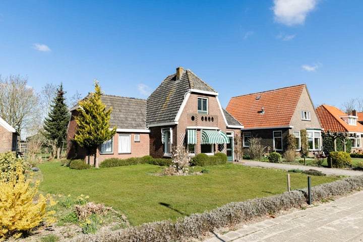 Photo of property van Aylvaweg 50, Witmarsum