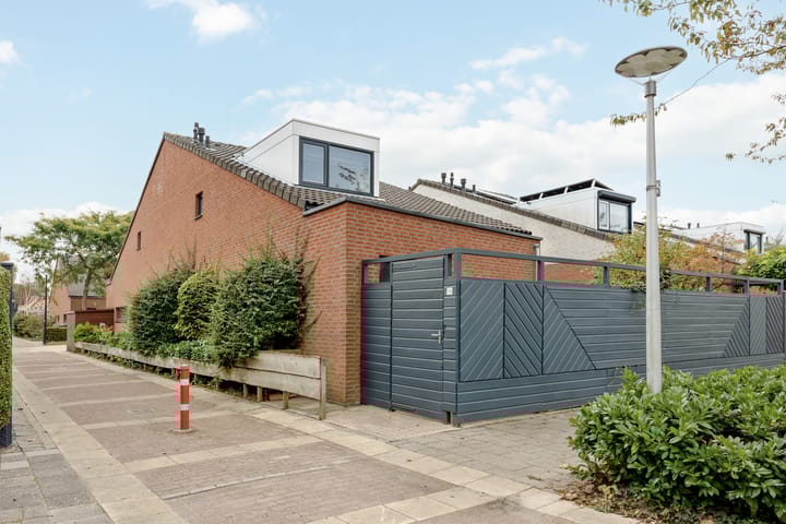 Van Beekum Maurissestraat 18 in Honselersdijk