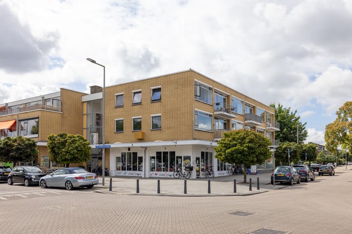 Van Beethovensingel 24A in Rotterdam photo