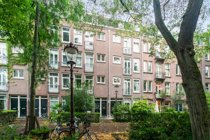 Van Beuningenplein 140 in Amsterdam foto