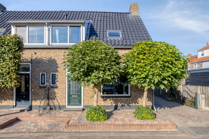 Foto van woning van Blankensteinstraat 1, Heenvliet