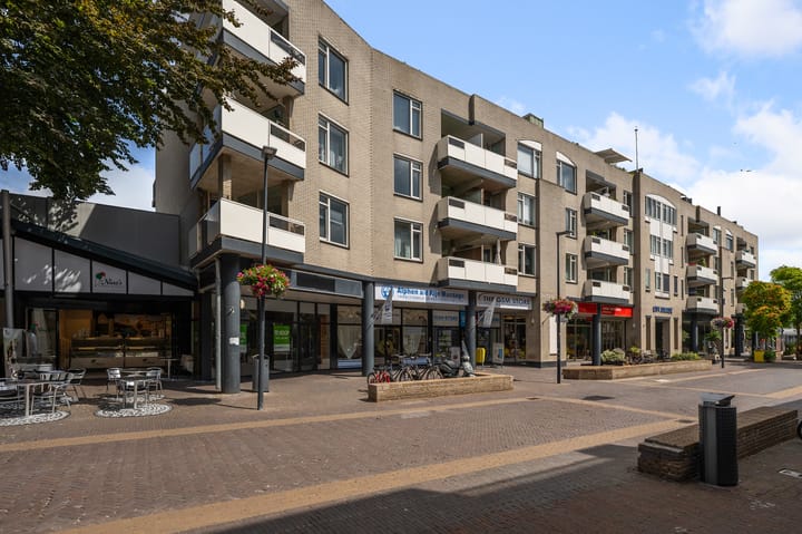 Van Boetzelaerstraat 13 in Alphen aan den Rijn