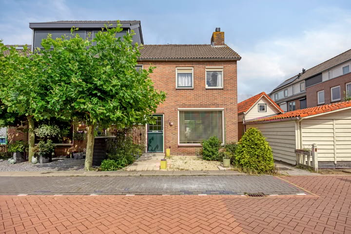 Van Brederodestraat 2 in Reeuwijk