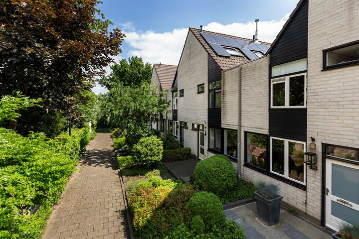 Van Brerostraat 39 in Apeldoorn