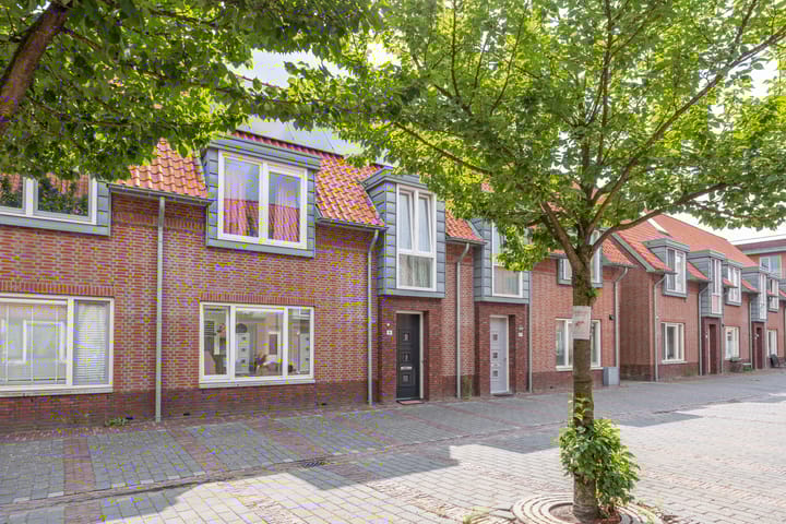 Van Coeverdenstraat 9 in Enschede