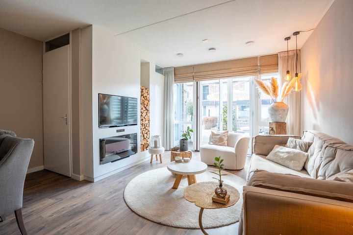 Photo of property Van Damstraat 10, Leerdam