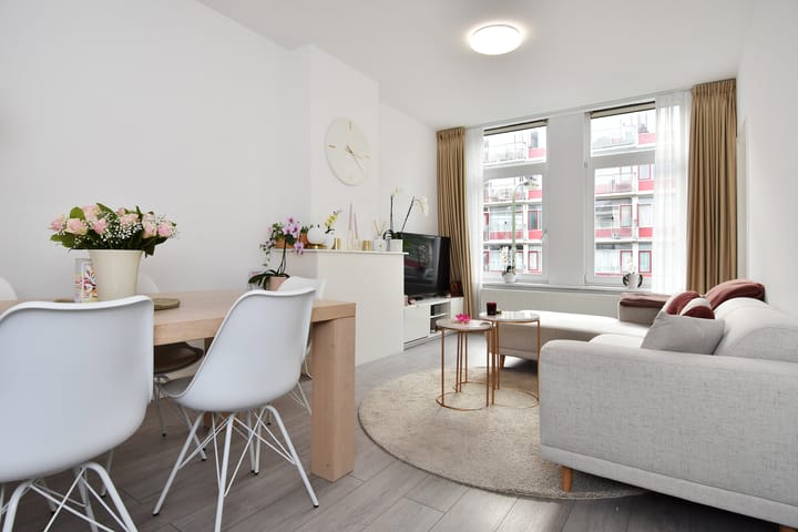 Van de Veldestraat 16 in 's-Gravenhage