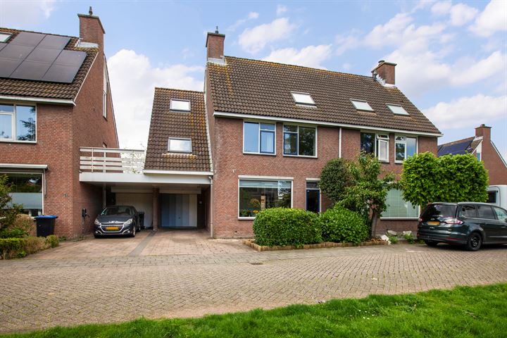 Van de Veldestraat 5 in Reeuwijk