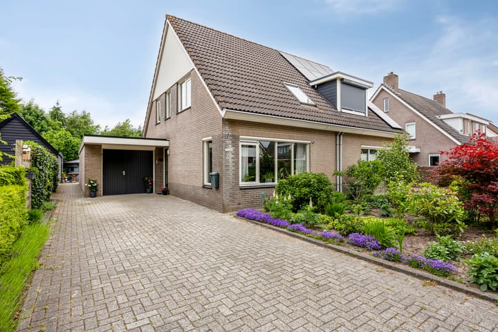 van de Wall Bakestraat 3 in Nieuweroord