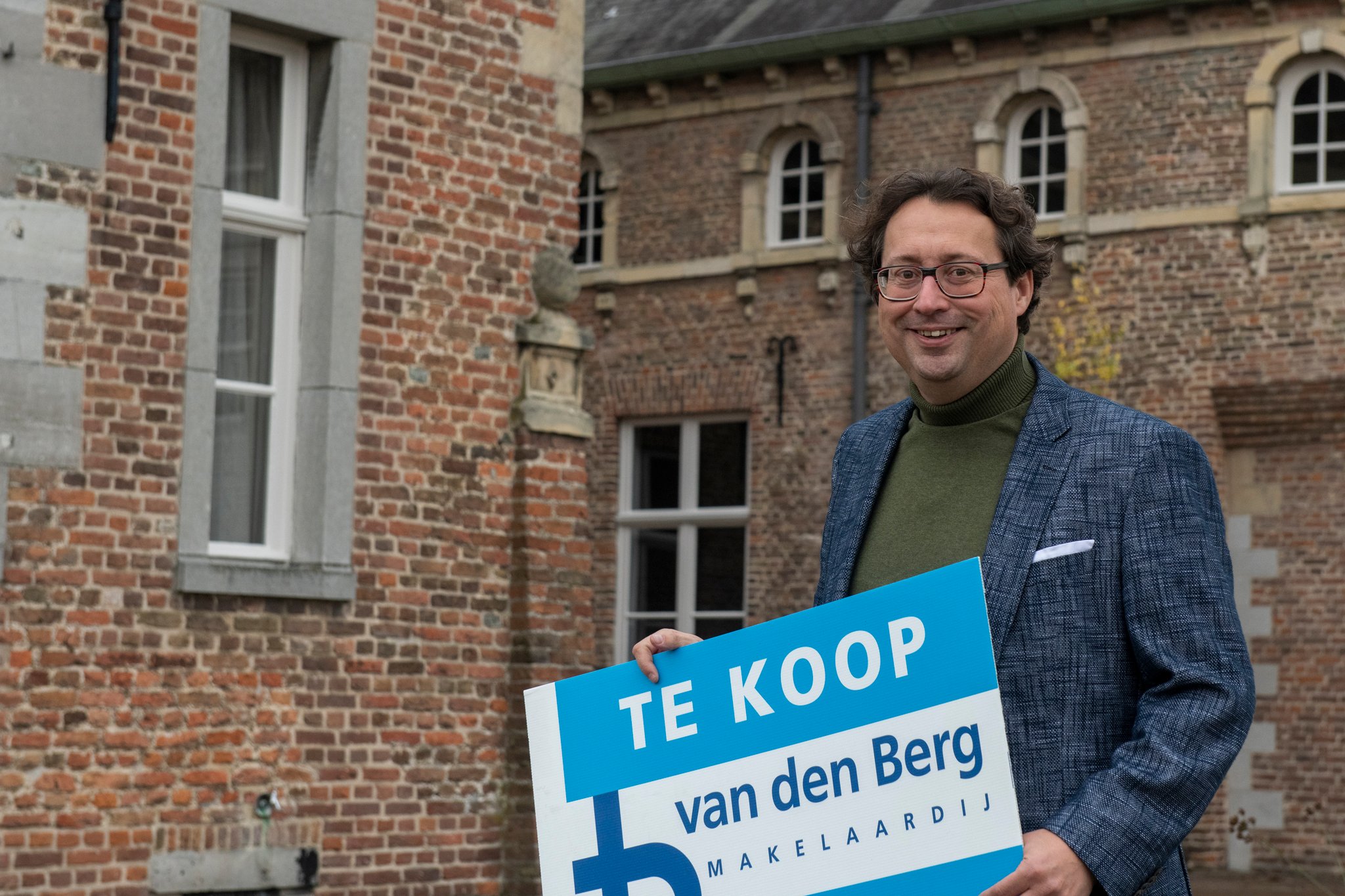 Kantoor foto van VAN DEN BERG MAKELAARDIJ