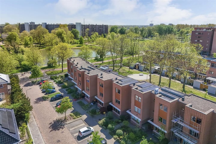 van den Broekestraat 14 in Beverwijk