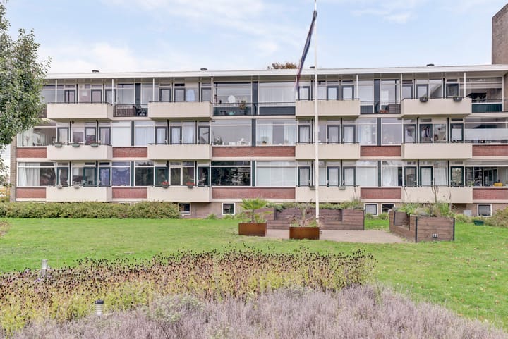 Van den Endelaan 127 in Hillegom