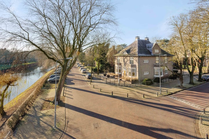 van der Does de Willeboissingel 13 in 's-Hertogenbosch