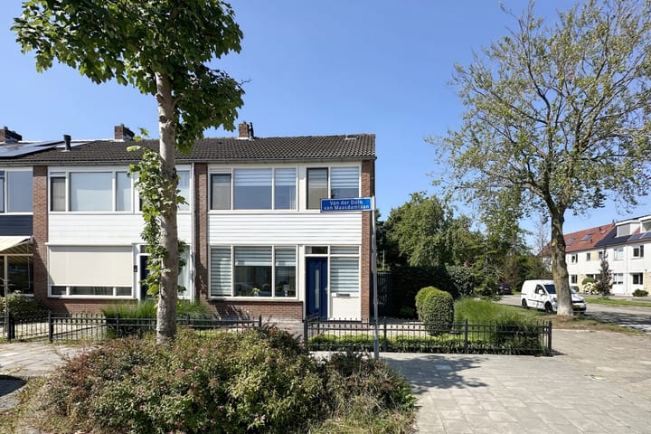 Van der Duin van Maasdamlaan 15 in Woudenberg