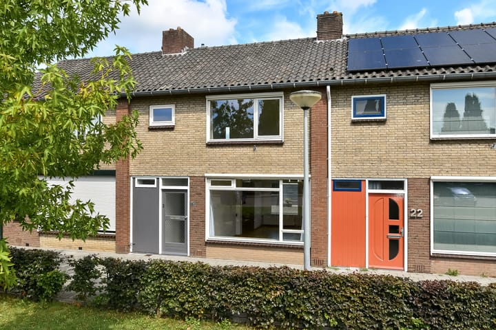 Van der Duyn van Maasdamstraat 24 in Elst