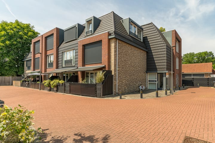 Van der Mijll Dekkerhof 24 in Nunspeet