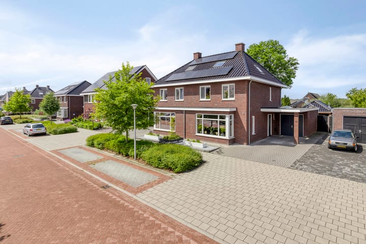 Van der Sluisstraat 10 in Bergentheim