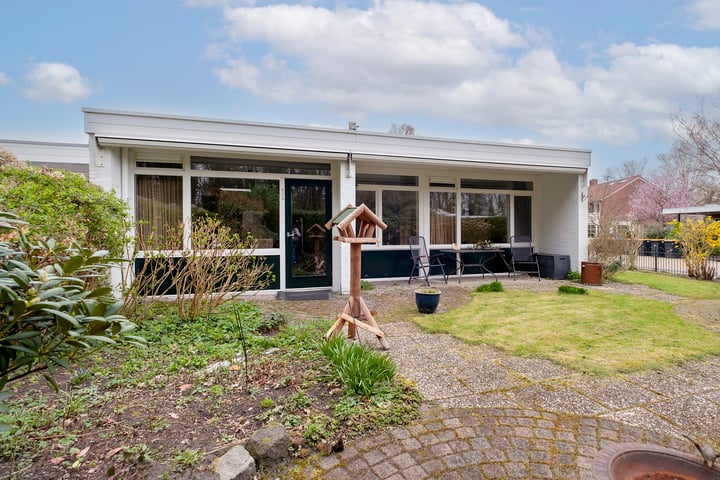 Photo of property van der Waalspad 11, Assen