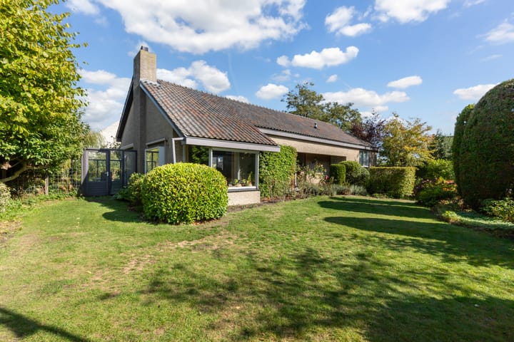 Photo of property Van Diepenheim Scheltuslaan 5, Leusden