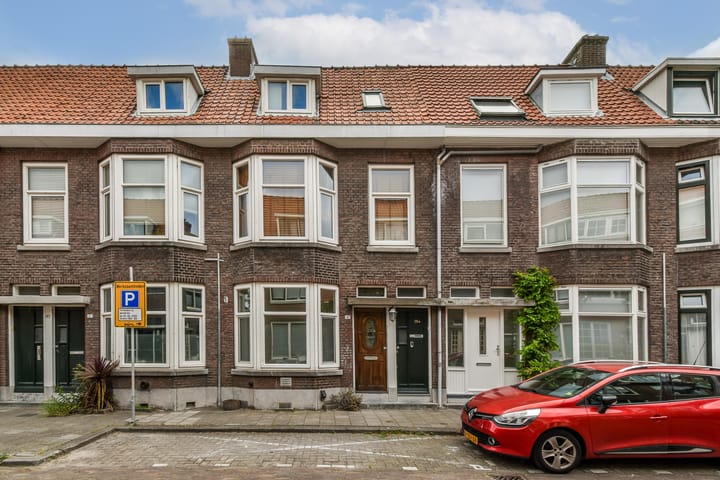Van Dijckstraat 16B in Schiedam foto