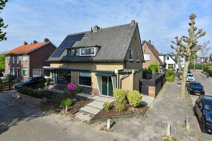van Dijklaan 25 in Amstelhoek