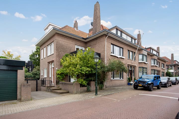 Van Dorpstraat 4 in 's-Gravenhage foto