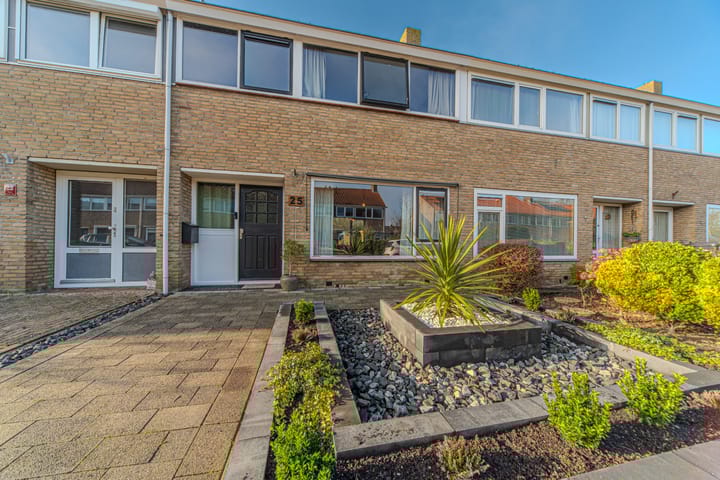 Van Eckstraat 25 in Wieringerwerf