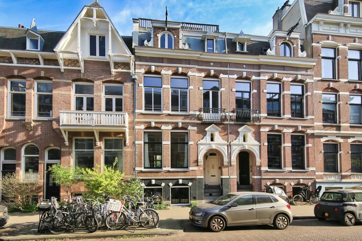 Van Eeghenstraat 13-H in Amsterdam photo